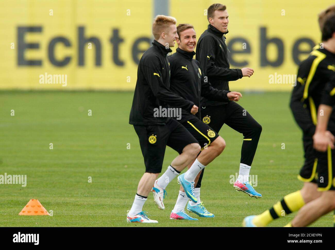 Borussia Dortmund S Marco Reus Mario Goetze And Kevin Grosskreutz L R Warm Up During A Training Session In Dortmund April 23 13 Dortmund Will Play The Champions League First Leg Semi Final Soccer Match
