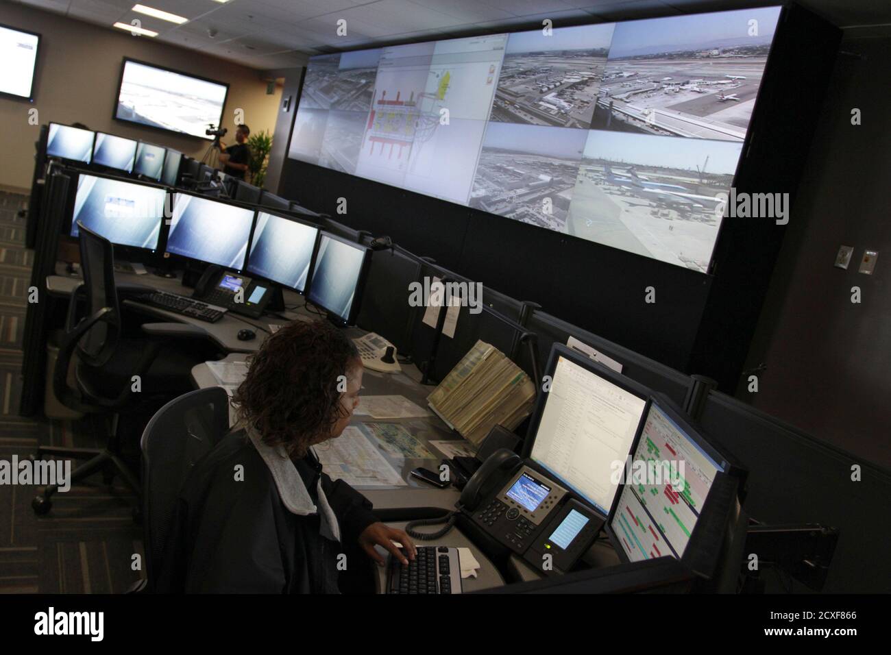 Airport Operations Center Hi res Stock Photography And Images Alamy