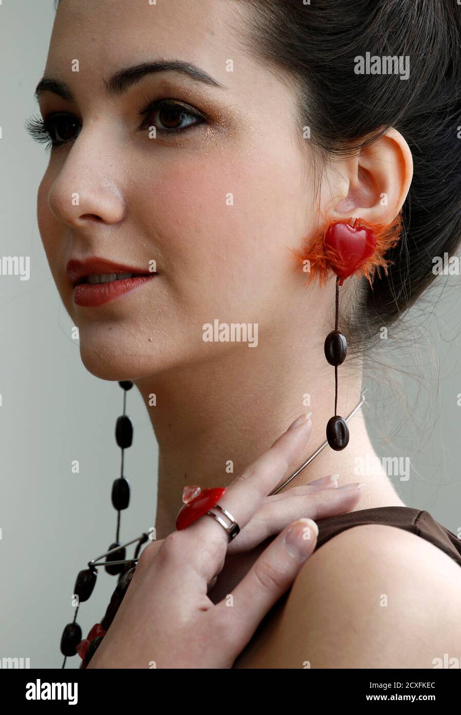 Sculpture made of food hires stock photography and images Alamy