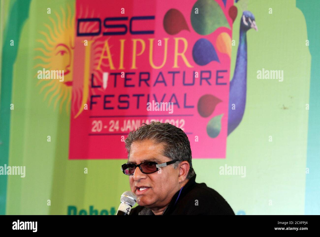 Deepak Chopra High Resolution Stock Photography And Images Alamy
