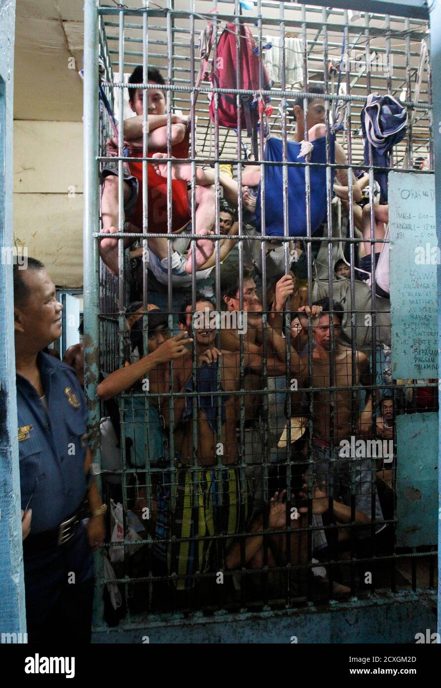 Crowded prison cell hires stock photography and images Alamy