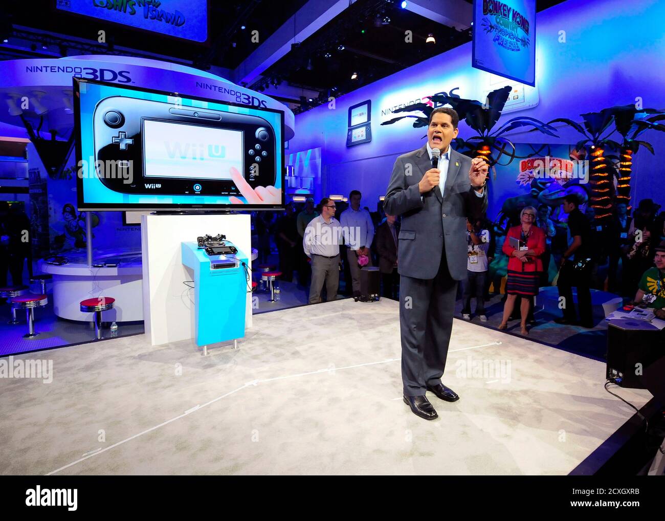 Nintendo of America President and Chief Operating Officer Reggie Fils-Aime  opens the Wii U Software Showcase at E3 in Los Angeles, California June 11,  2013. REUTERS/Gus Ruelas (UNITED STATES - Tags: BUSINESS