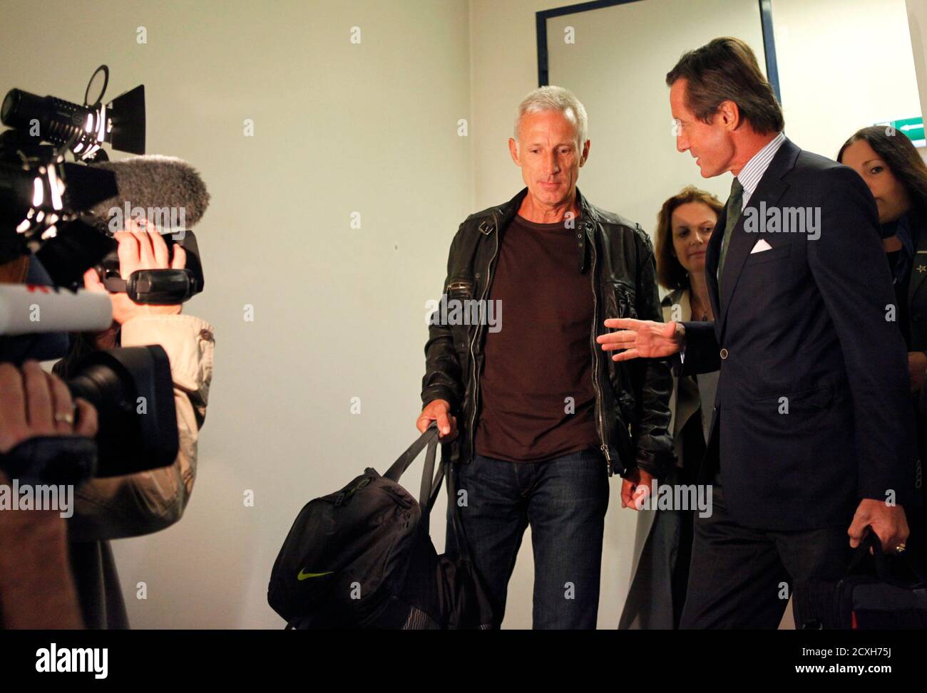 Austrian Doctor Eugen Adelsmayr C Talks To Spokesman Of The Austrian Foreign Ministry Peter Launsky Tieffenthal Kim dracula — paparazzi(cover by lady gaga) 03:12. alamy