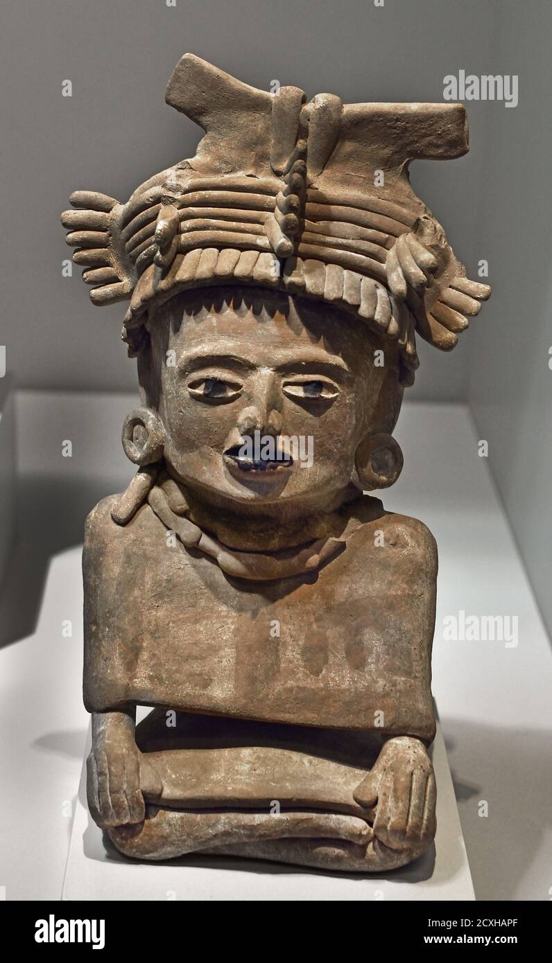 Seated figure of a Nobleman, Culture of El Tajín (700-900 AD), Gulf, Coast, Mexico, Mexican. Mexicans, America, American, Stock Photo