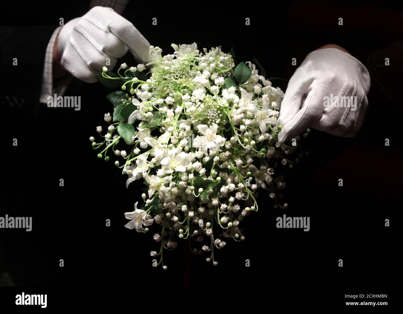 Kate Middleton Wedding Bouquet High Resolution Stock Photography And Images Alamy