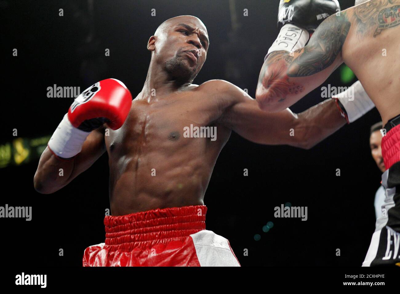 Флойд телефон. Флойд Геберт. Американский боксер. Floyd Mayweather. Флойд Малвихилл.