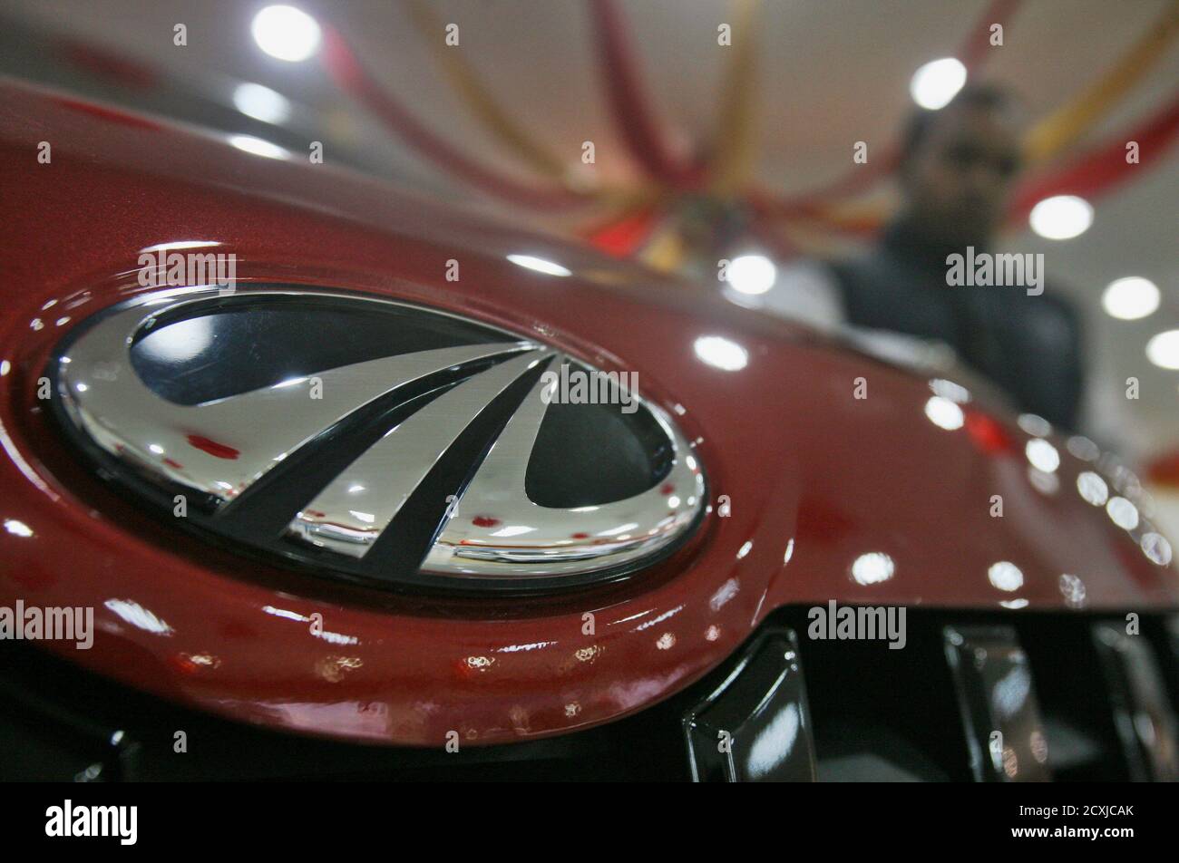 Indian car showroom hi-res stock photography and images - Page 2 - Alamy