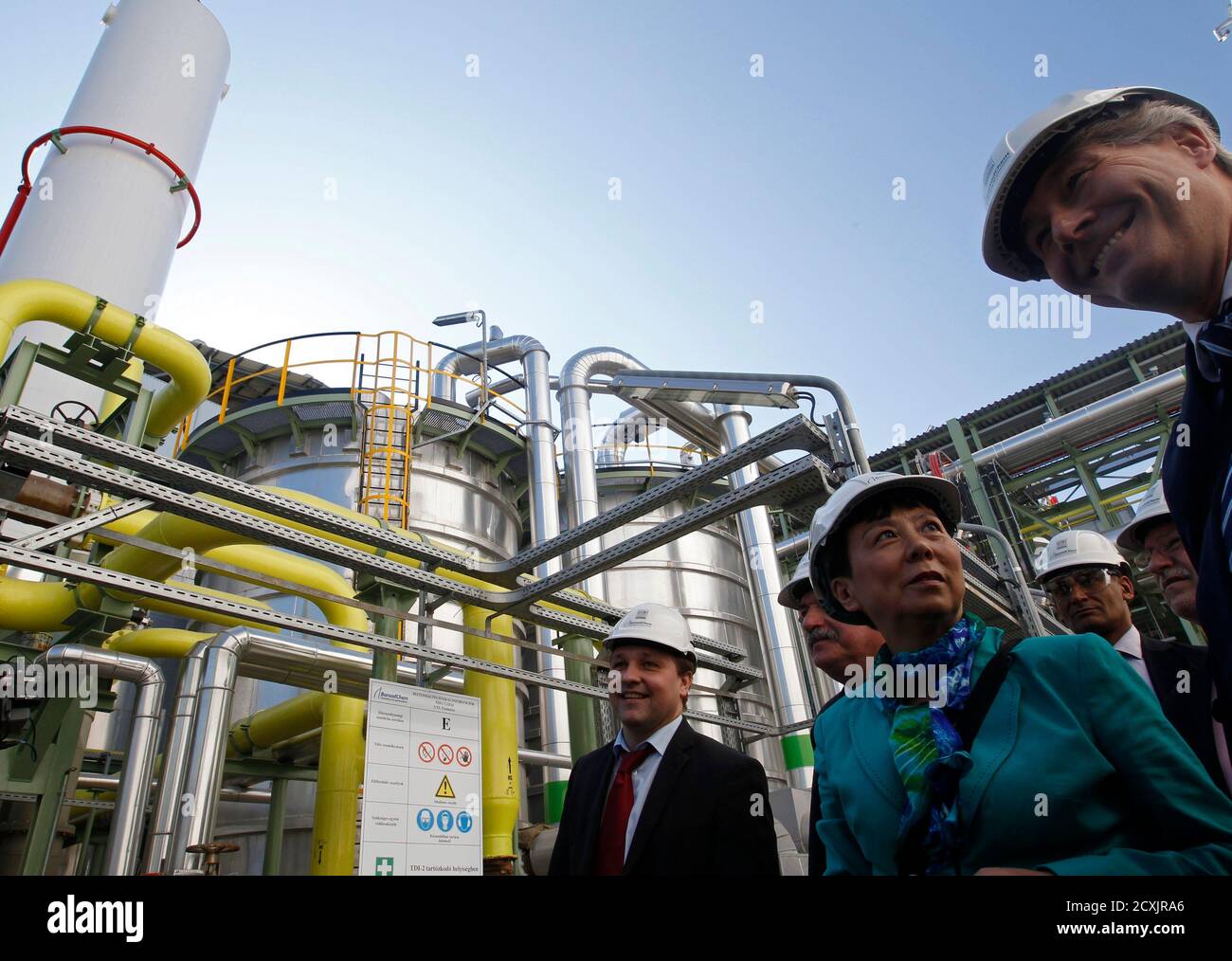 万华化学"锂电+化工"双轮驱动战略可行性分析