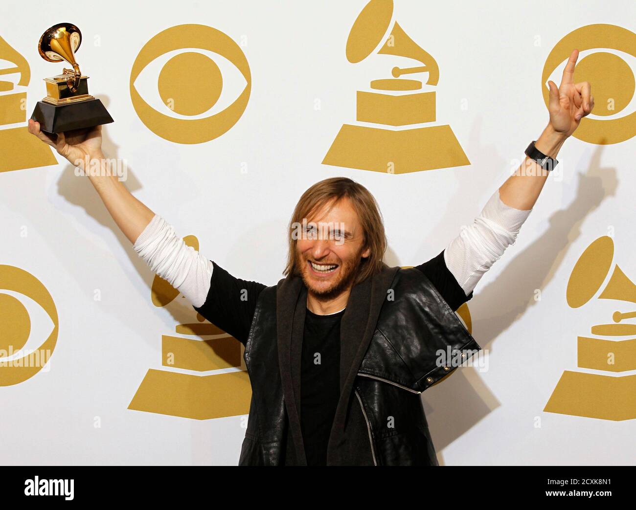 David Guetta Poses With His Award For Best Remixed Recording Non Classical For Revolver At The 53rd Annual Grammy Awards In Los Angeles California February 13 2011 Reuters Mario Anzuoni United States Tags Revolver (david guetta one love remix feat lil wayne). alamy