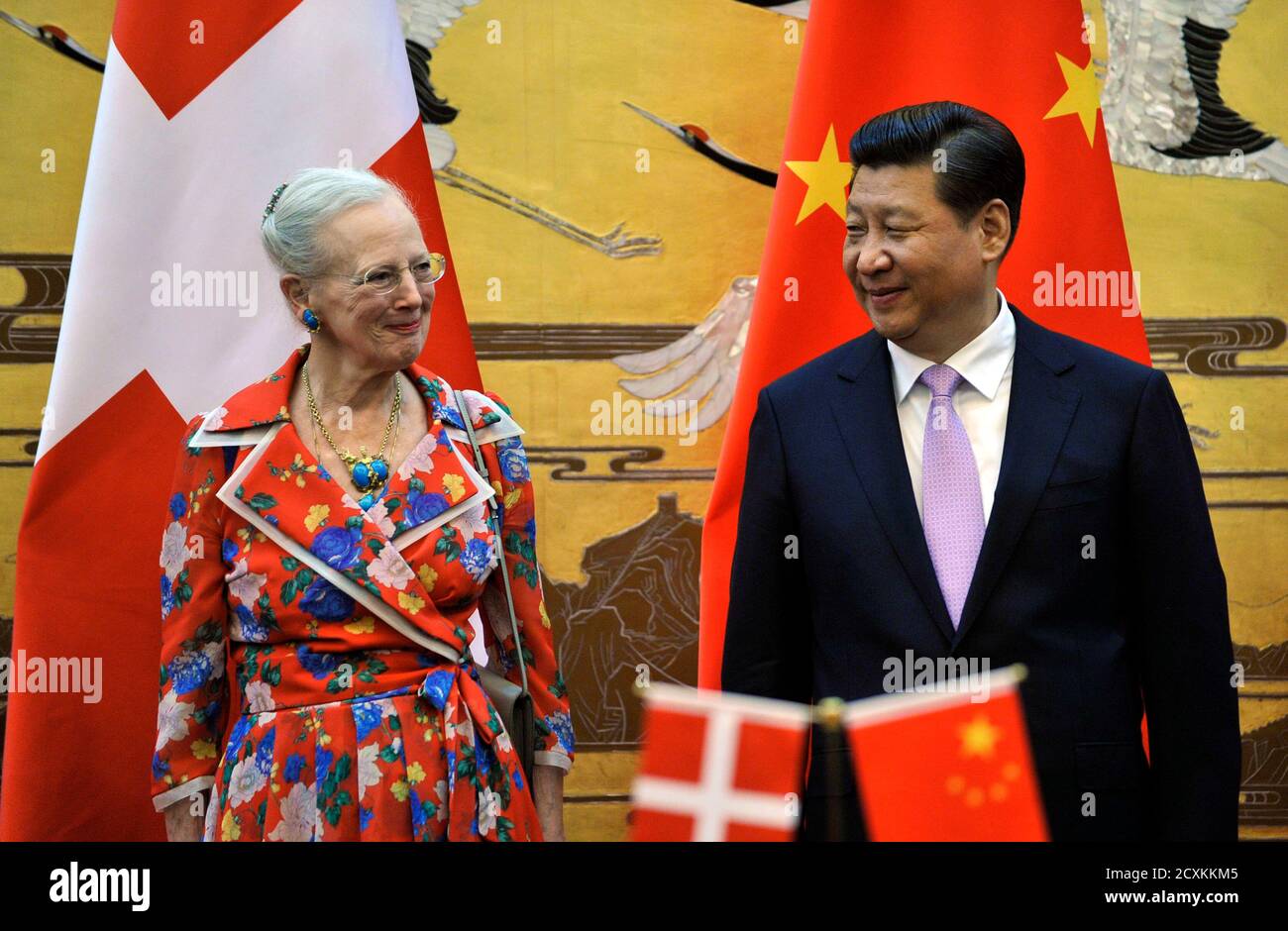 Chinese President Xi Jinping Smiles High Resolution Stock Photography ...