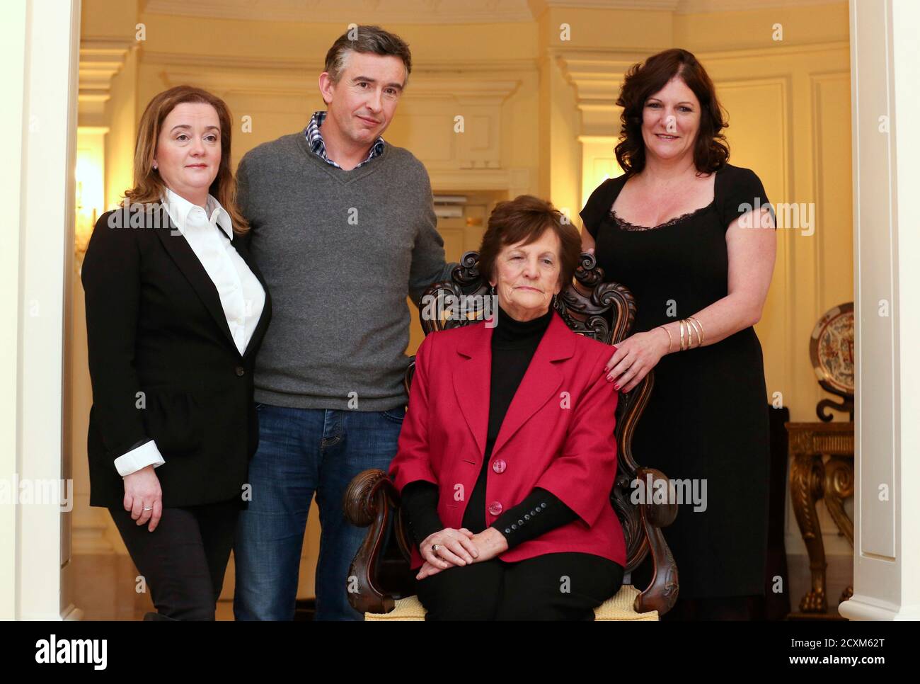 Steve Coogan Daughter High Resolution Stock Photography And Images Alamy