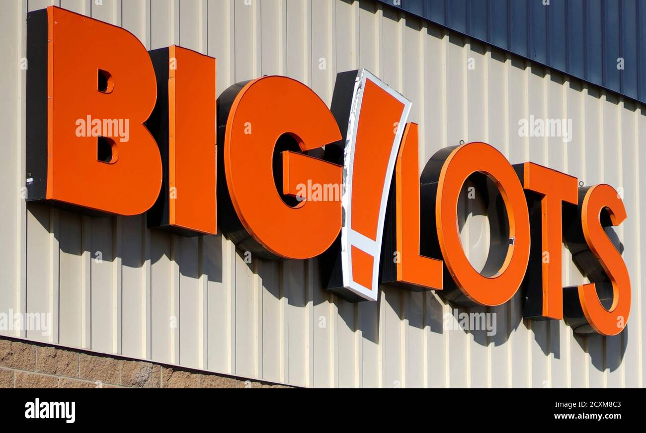 Big lots inc hires stock photography and images Alamy