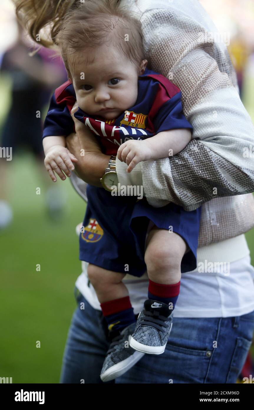 Shakira And Son High Resolution Stock Photography And Images Alamy