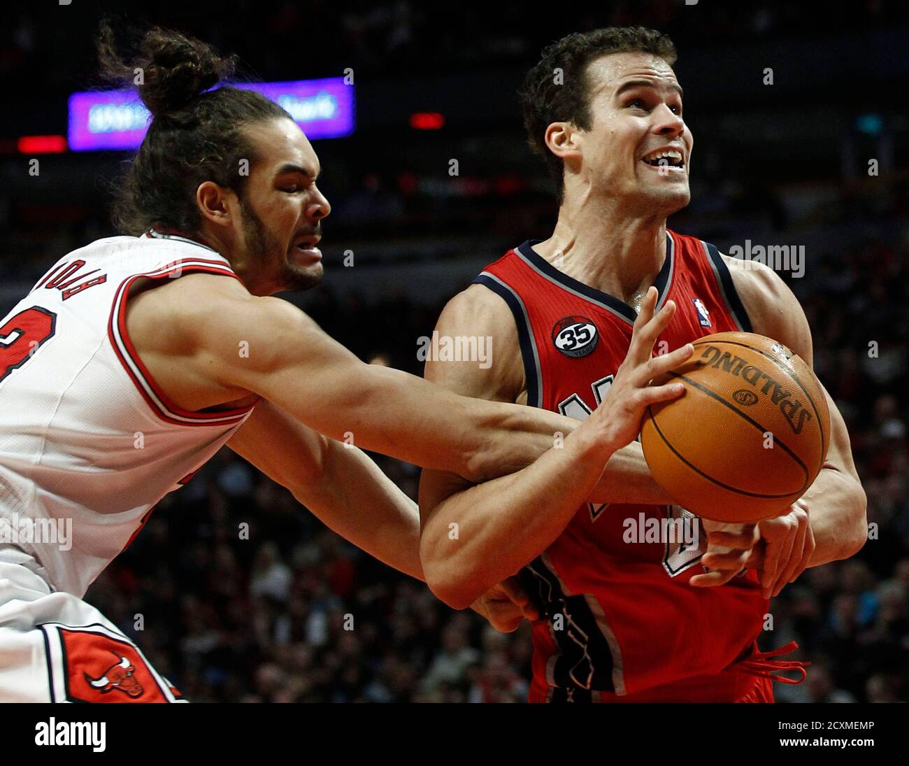 Joakim noah kris humphries hi-res stock photography and images - Alamy