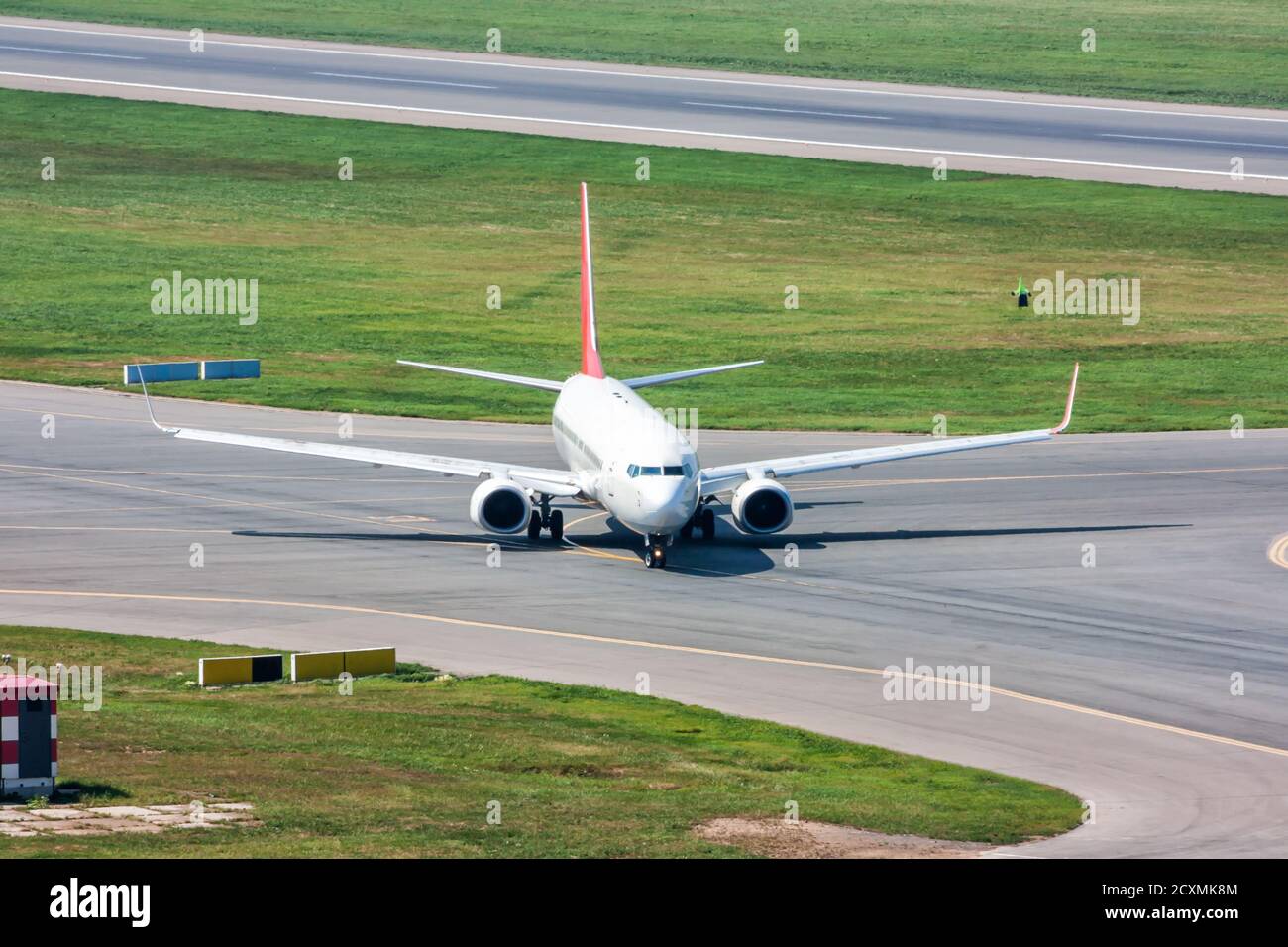 Plane turns hi-res stock photography and images - Alamy