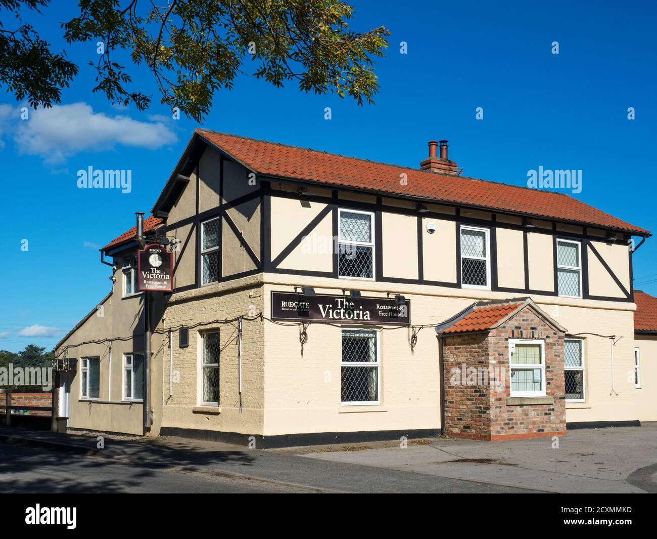 Station House Pub High Resolution Stock Photography And Images Alamy Station House Pub High Resolution Stock Photography And Images Alamy
