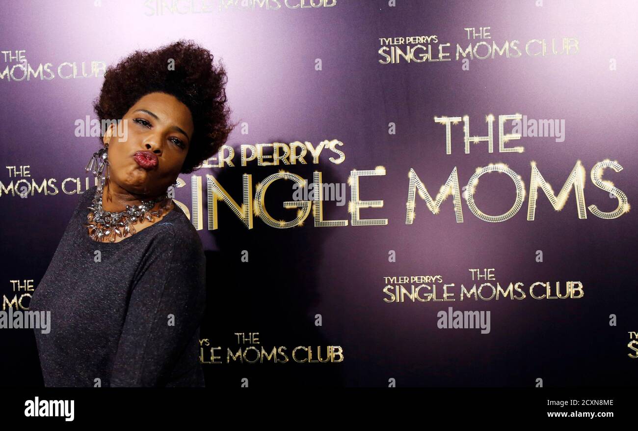 Singer Macy Gray poses at the premiere of "The Single Moms Club" in Los  Angeles, California March 10, 2014. The movie opens in the U.S. on March  14. REUTERS/Mario Anzuoni (UNITED STATES -