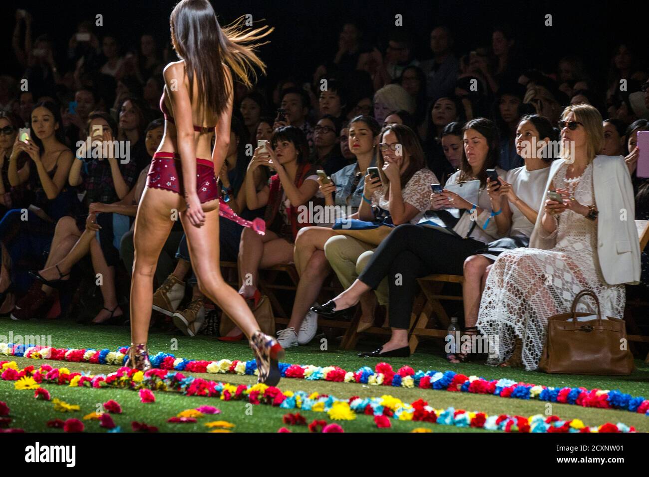 Kendall Jenner presents a creation from the Tommy Hilfiger Spring/Summer  2015 collection during New York Fashion Week September 8, 2014. REUTERS/ Lucas Jackson (UNITED STATES - Tags: FASHION Stock Photo - Alamy