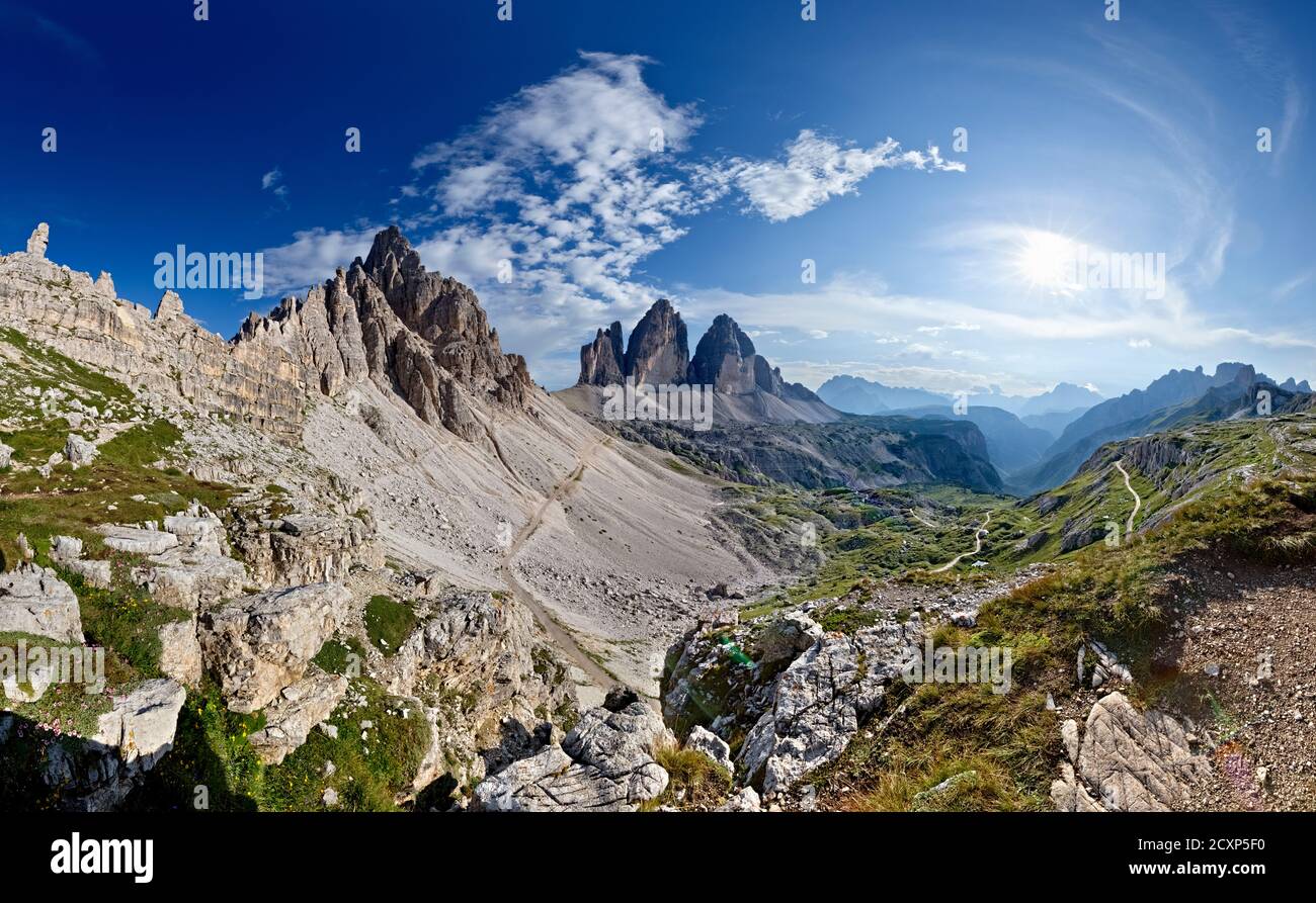 Mount Paterno (on the left) and the Tre Cime di Lavaredo. Sesto Dolomites, Bolzano province, Trentino Alto-Adige, Italy. Stock Photo