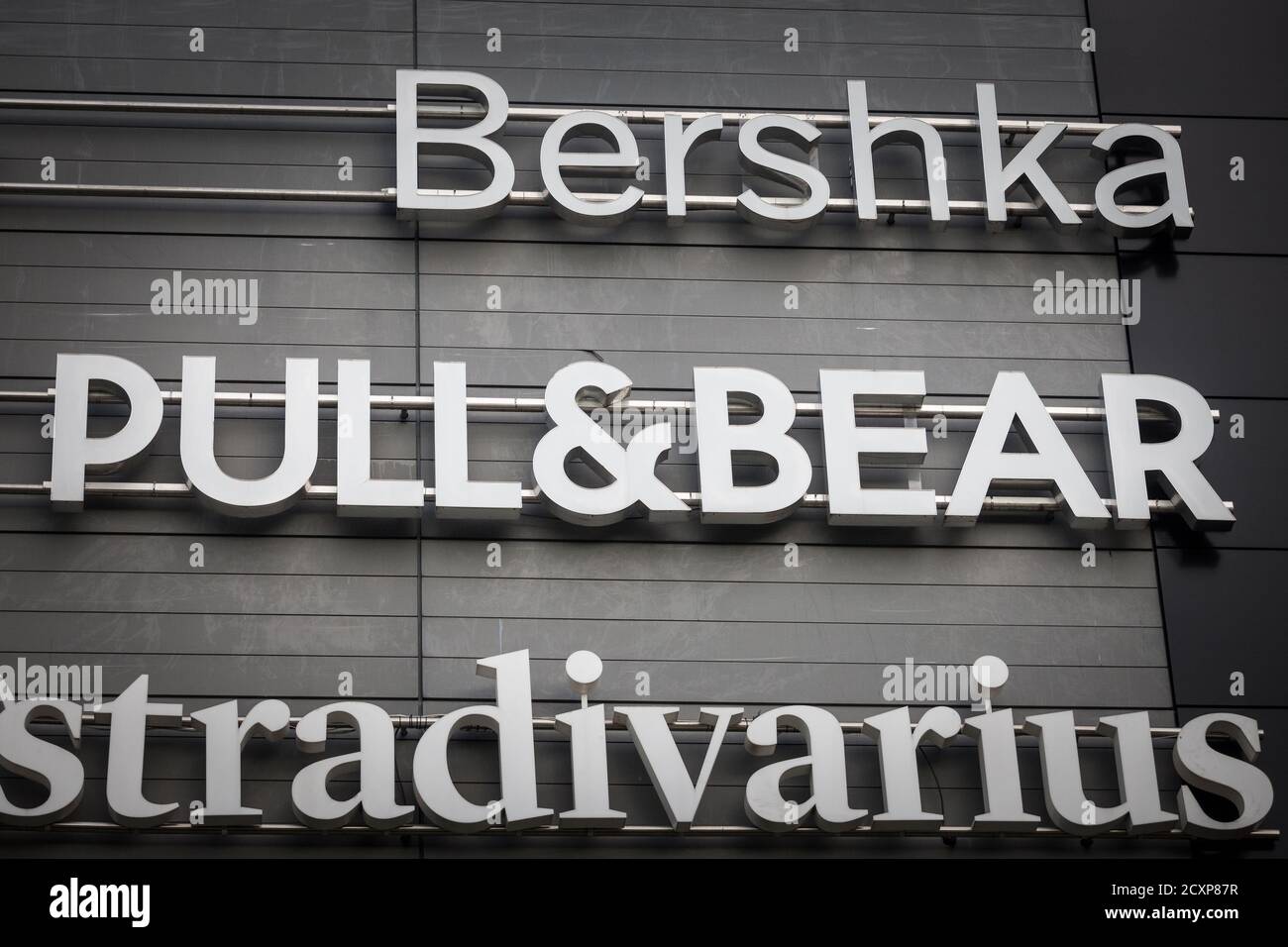 BELGRADE, SERBIA - AUGUST 19, 2020: Pull&Bear logo in front of their store  for Belgrade. Pull and Bear is a Spanish chain of shops and a fashion retai  Stock Photo - Alamy