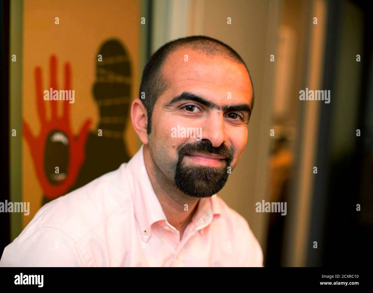 Middle part forms hires stock photography and images Alamy