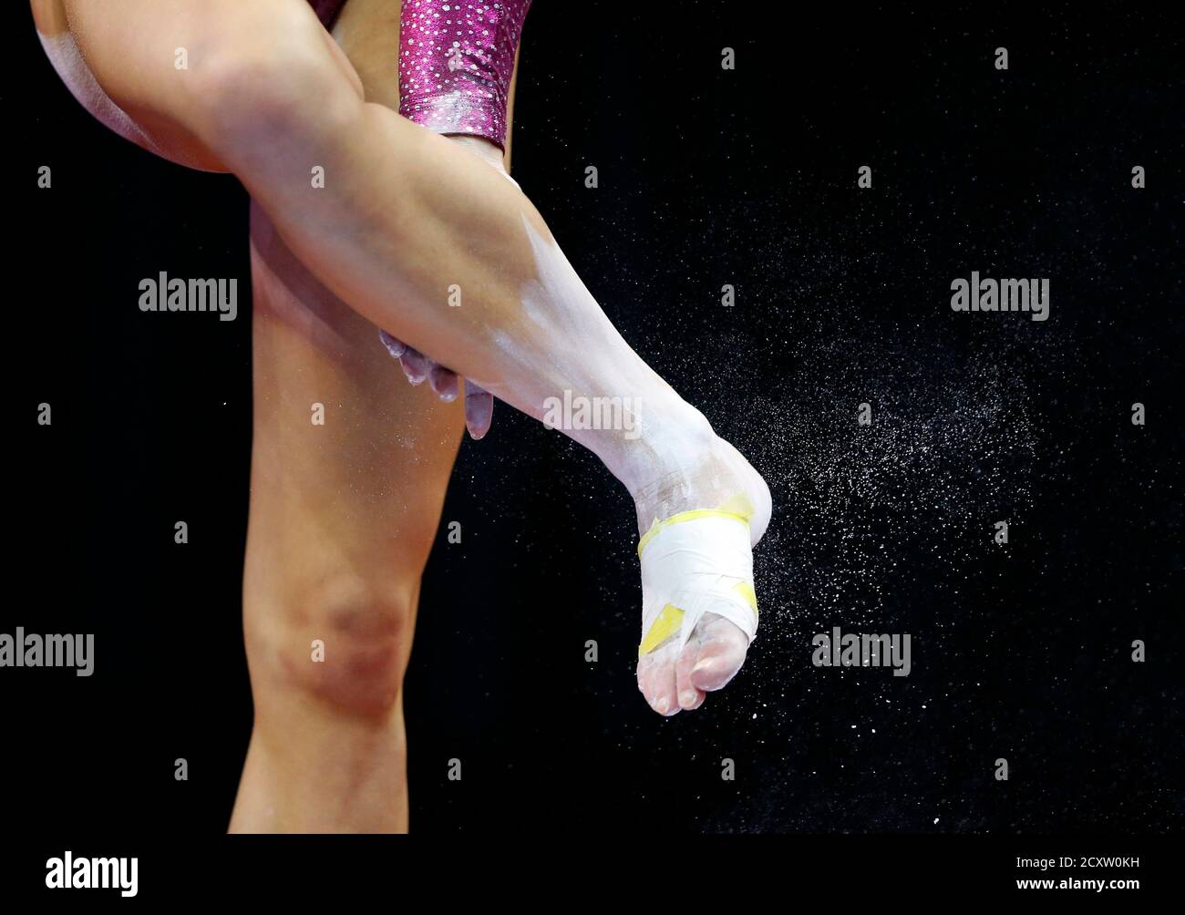 U.S. gymnast McKayla Maroney powders her legs before practicing on the  floor on the last day of the U.S. Olympic gymnastics trials in San Jose,  California July 1, 2012. REUTERS/Mike Blake (UNITED