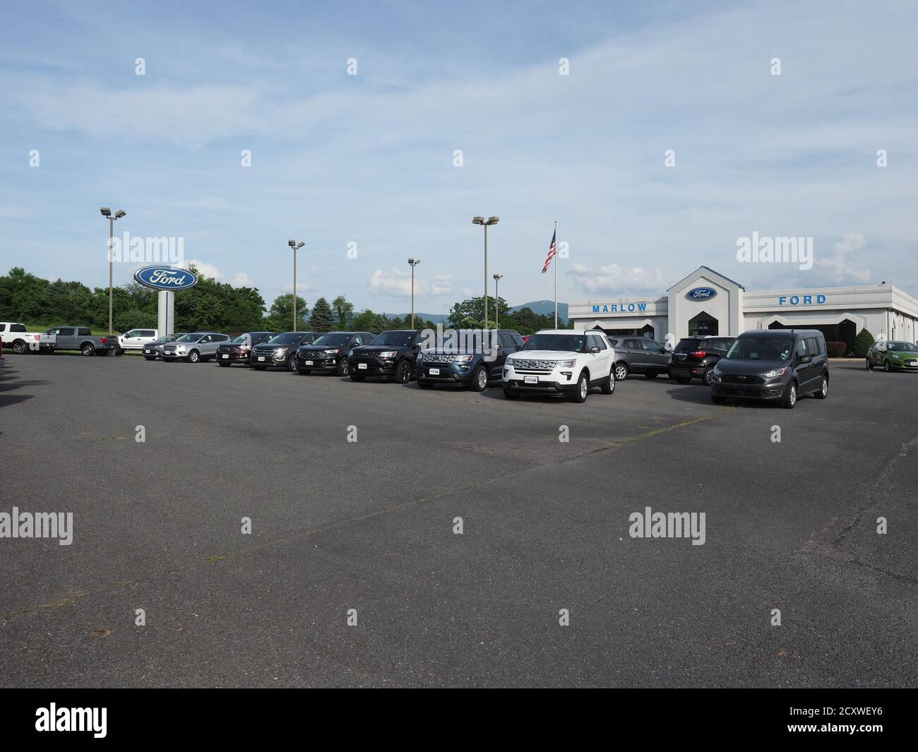 Ford car sales america hires stock photography and images Alamy