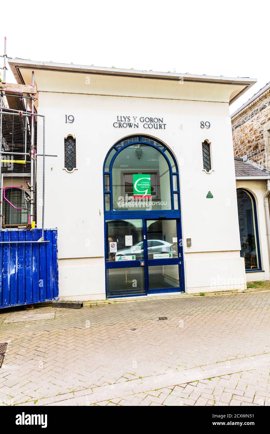 Caernarfon Crown Court Caernarfon Crown Court Building Caernarfon North Wales Caernarfon Wales Caernarfon Crown Court Entrance Crown Court Sign Stock Photo Alamy