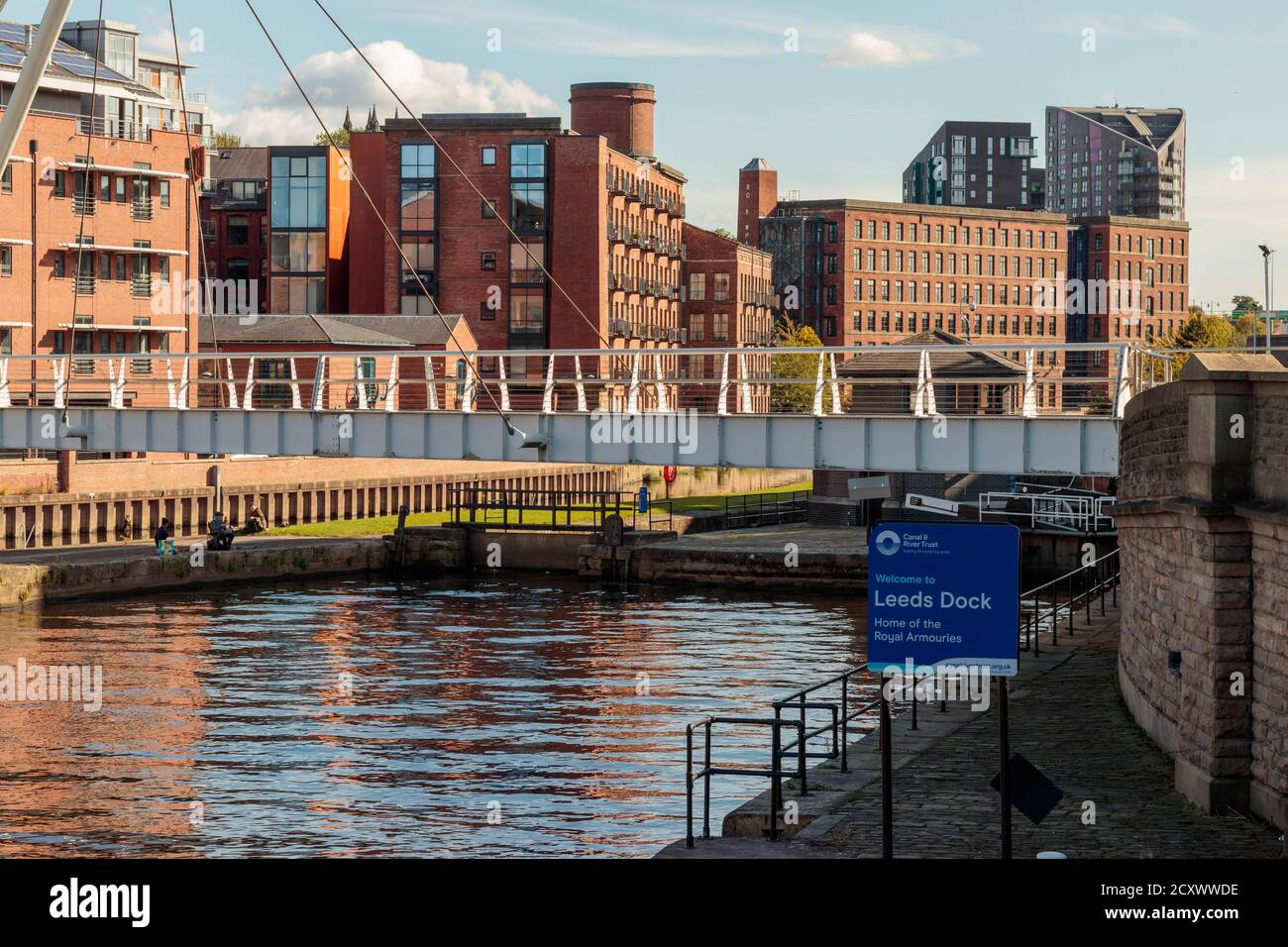 View of the River Aire as it passes through Leeds City Centre Stock Photo