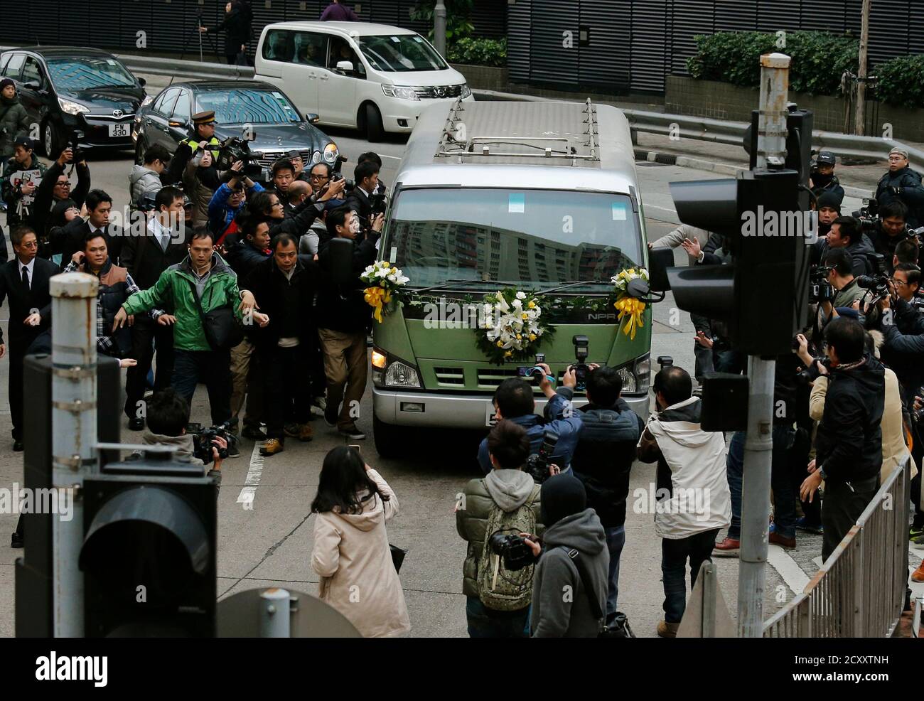 Journalists Surround The Hearse Of The Late Hong Kong Media Mogul Run Run Shaw Leaving A Funeral Home On Way To A Crematorium In Hong Kong January 10 14 Hong Kong Media