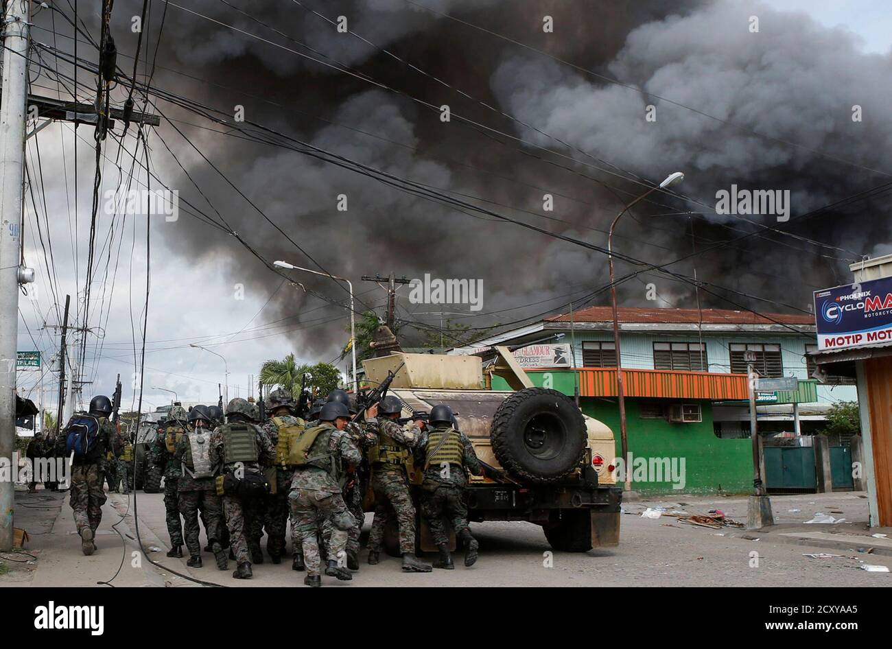 Philippine army special forces hi-res stock photography and images - Alamy