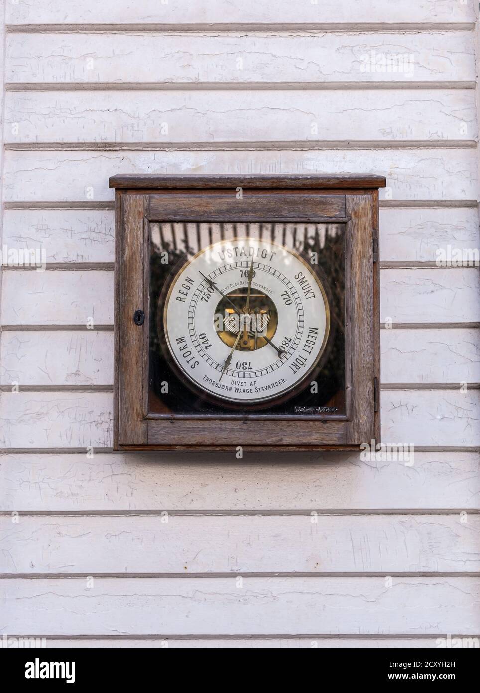 Old fashioned thermometer hires stock photography and images Alamy