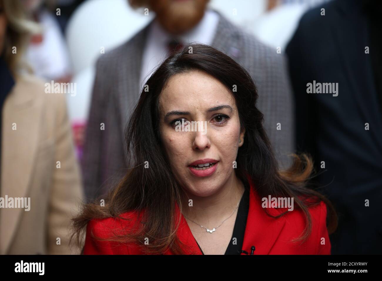 Stella Moris, the partner of Wikileaks founder Julian Assange, speaks to the media outside the Old Bailey, London, after the conclusion of hearings in Assange's battle against extradition to the US on charges relating to leaks of classified documents allegedly exposing war crimes and abuse. Stock Photo