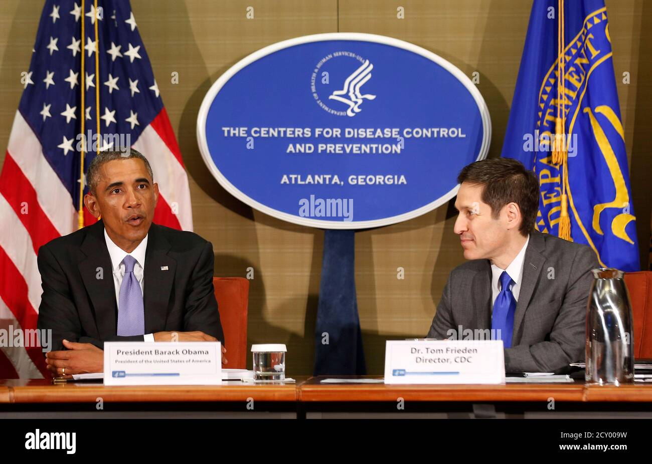 U.S. President Barack Obama sits next to the Director of the CDC Tom Frieden as he participates in a briefing, on efforts to control the Ebola virus, at the Centers for Disease Control and Prevention in Atlanta, Georgia, September 16, 2014.      REUTERS/Larry Downing   (UNITED STATES - Tags: POLITICS HEALTH) Stock Photo