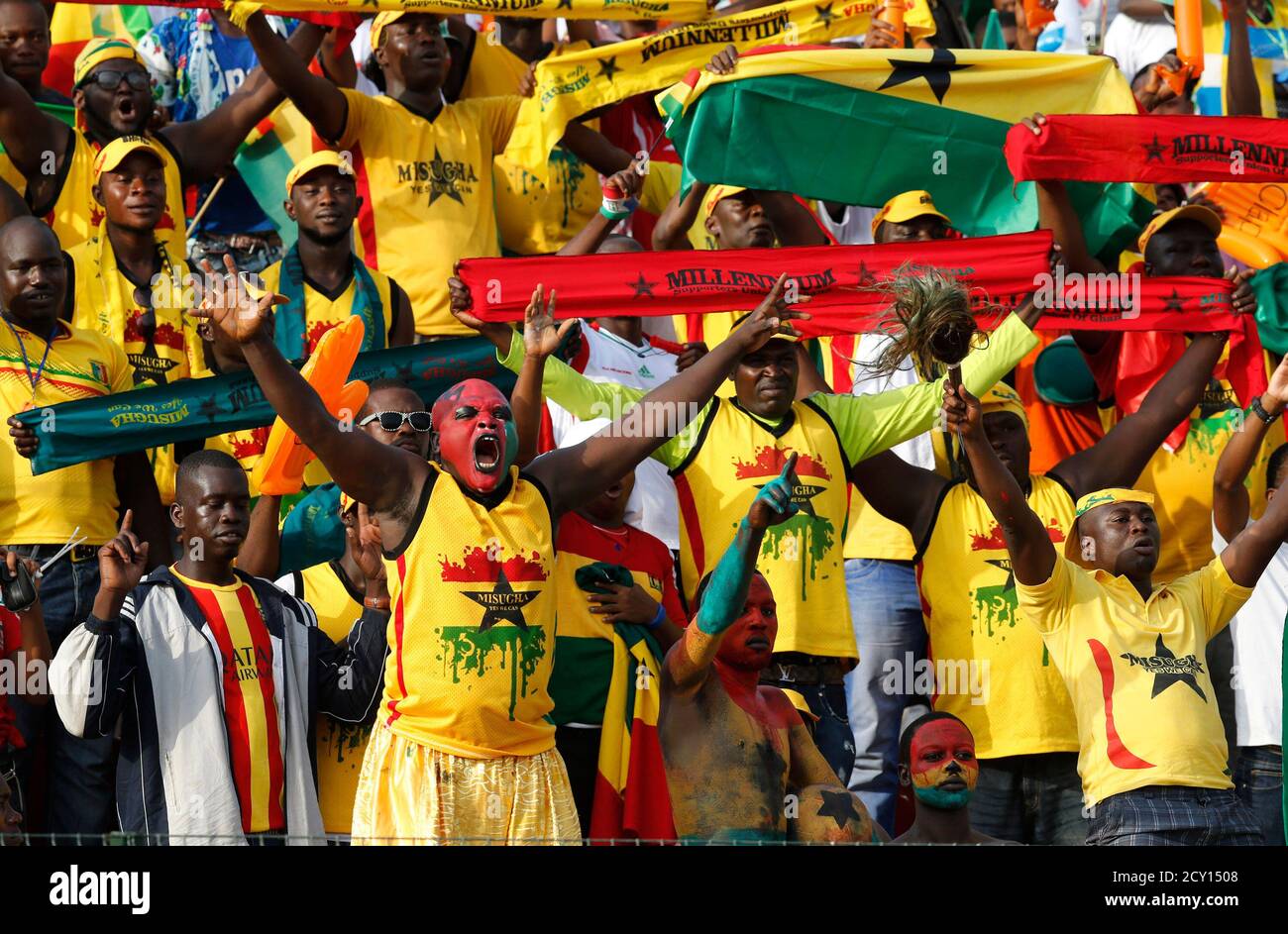 Senegal fans cheer soccer match hires stock photography and images Alamy