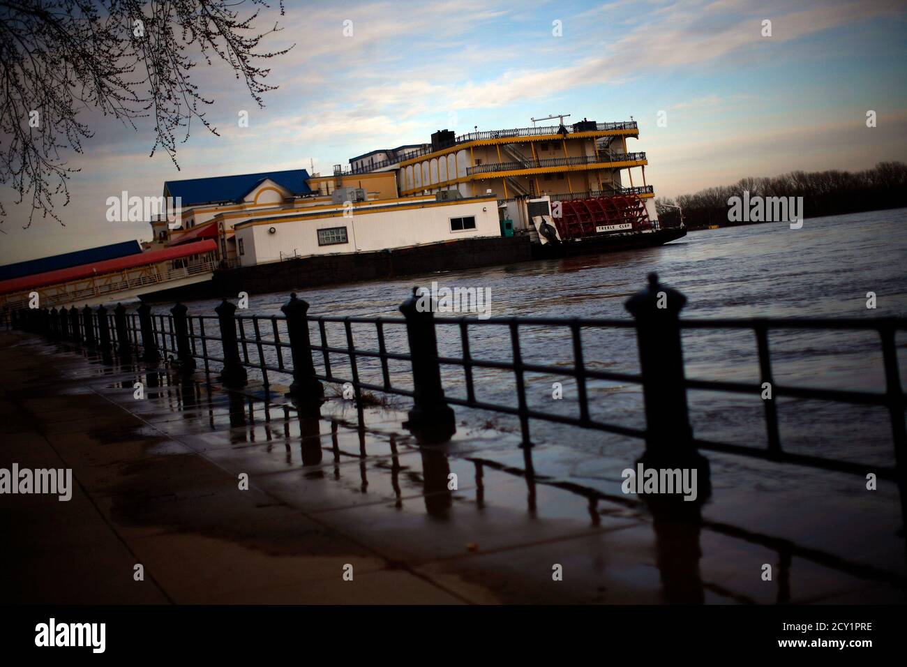 Riverboat casinos davenport iowa Riverboat casinos davenport iowa