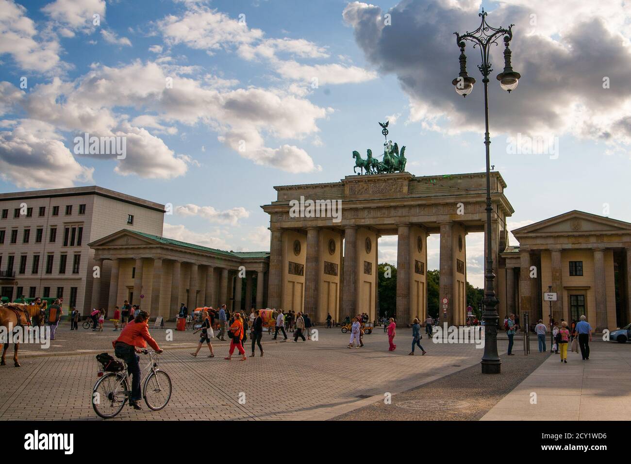 Brandeburg gate view hi-res stock photography and images - Alamy