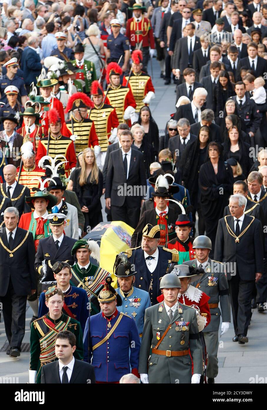 Otto Von Habsburg S Sons Karl C And Georg Along With Members Of Their Family Follow The Coffin Of Otto Von Habsburg Lothringen In Vienna July 16 11 Otto Habsburg Lothringen The Eldest Son Of