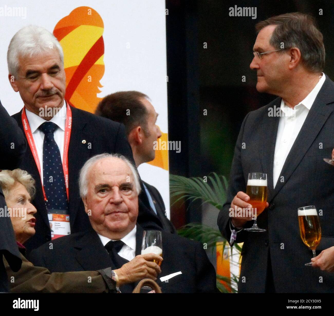 Former German Chancellor Helmut Kohl C Sits Next To The Mayor Of Frankfurt Petra Roth L And Franz Josef Jung Of The German Christian Democratic Party Cdu Before The Women S World Cup