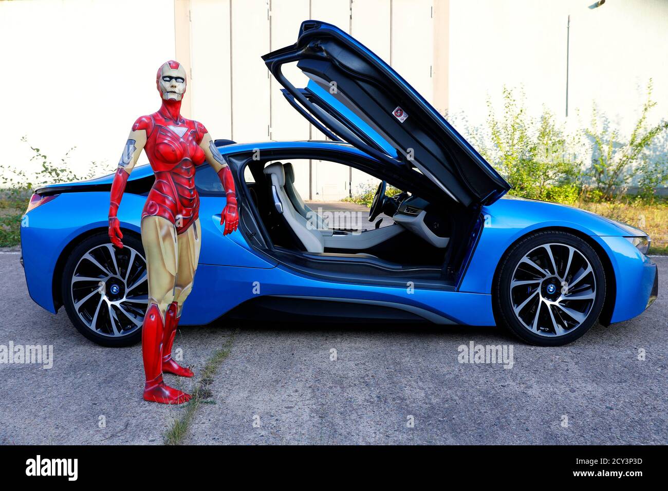 GEEK ART - Bodypainting and Transformaking: Iron Woman with René-Claire Meinkold at the elektroma site in Hamelin on September 30, 2020 - A project by the photographer Tschiponnique Skupin and the bodypainter Enrico Lein Stock Photo