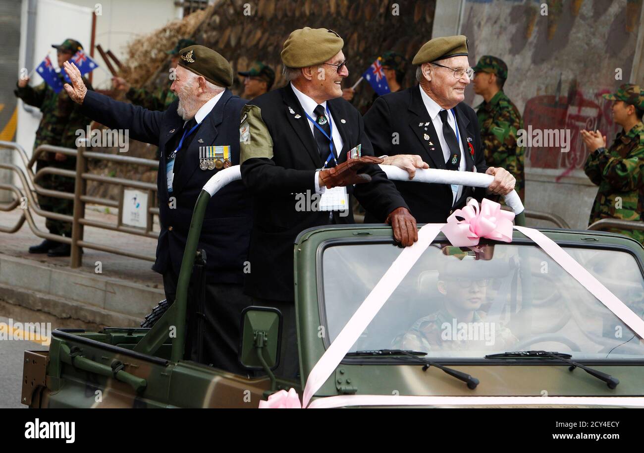 Korean War veterans from New Zealand are by South Koreans as
