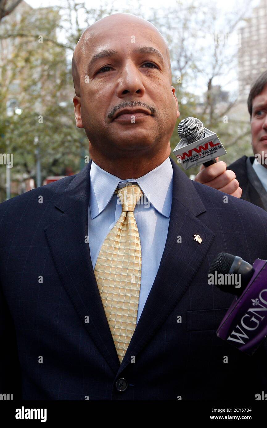 Former New Orleans Mayor Ray Nagin arrives at court in New Orleans February 20, 2013. A federal grand jury in January charged Nagin, who as mayor denounced the federal government response to Hurricane Katrina, with 21 counts of public corruption including receiving thousands of dollars in kickbacks for city services.  REUTERS/Jonathan Bachman  (UNITED STATES - Tags: CRIME LAW POLITICS) Stock Photo