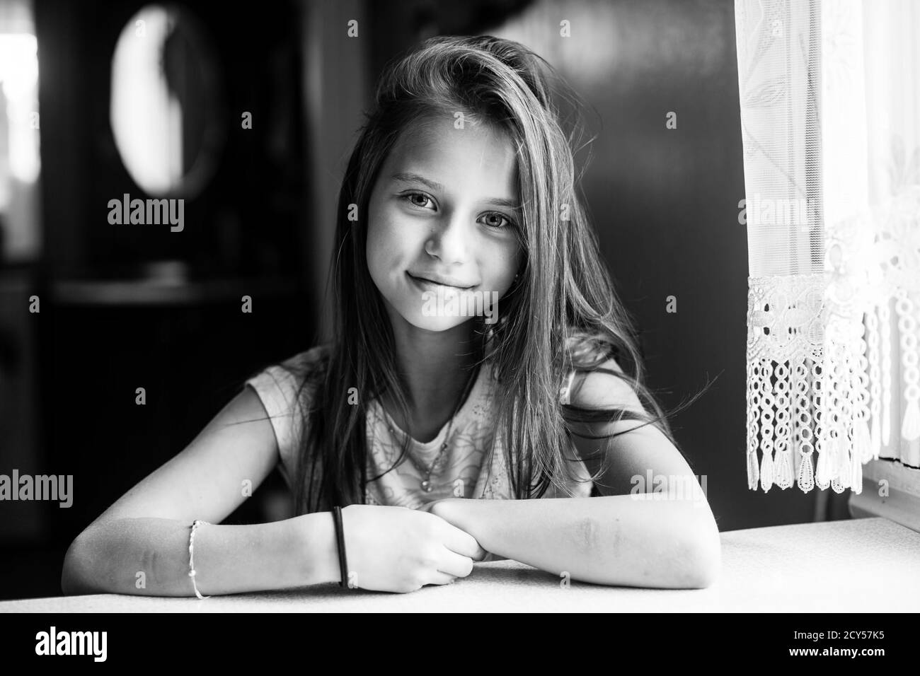 Ten year old girl model Black and White Stock Photos & Images - Alamy