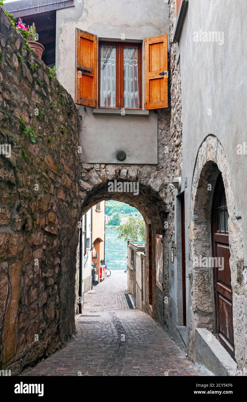 Narrow lane in Peschiera Maraglio on Monte Isola, Lago d'Iseo, Italy Stock Photo