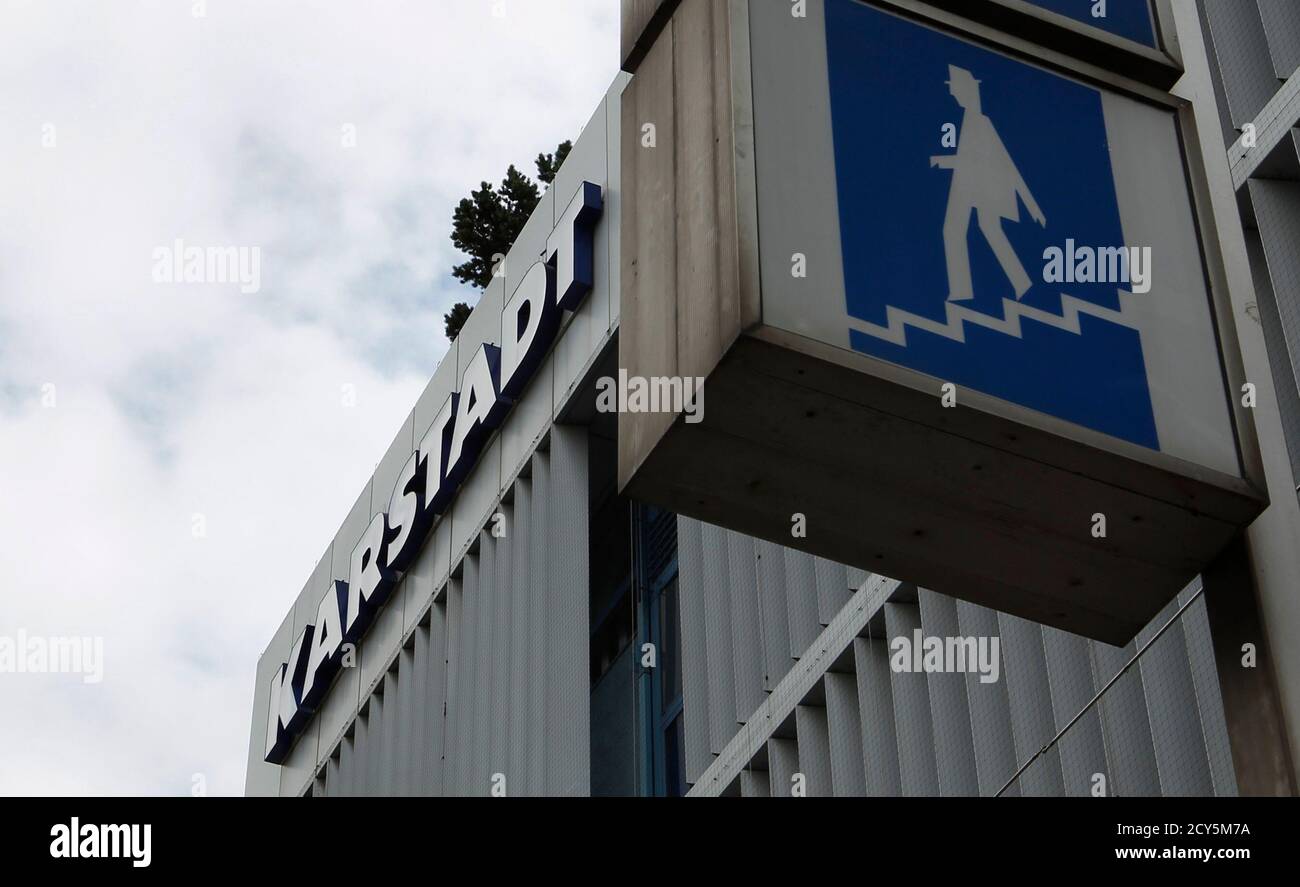 Page 3 Underground Shopping Germany High Resolution Stock Photography And Images Alamy