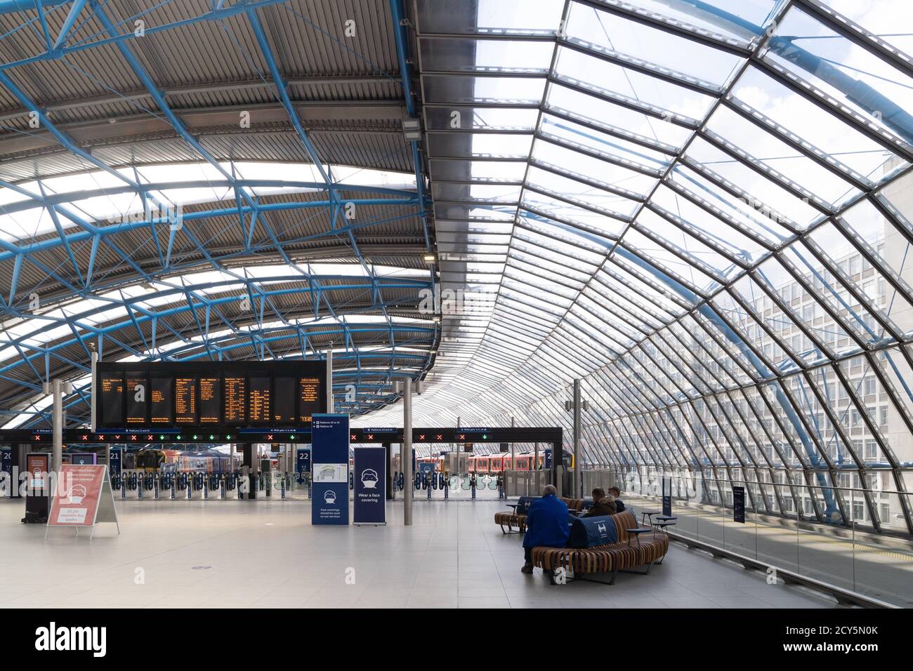 Waterloo railway station Stock Photo Alamy