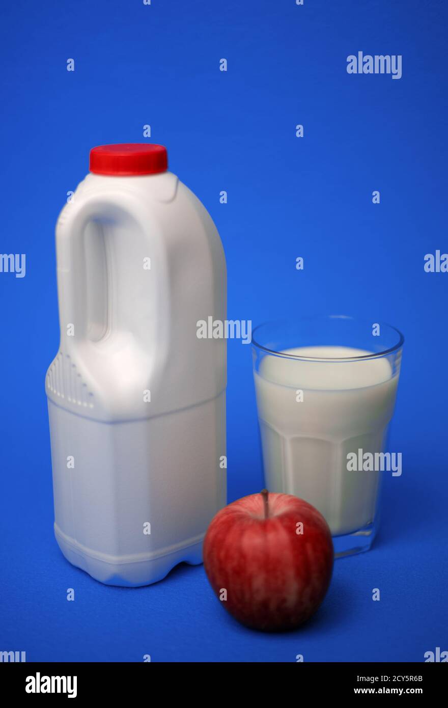 Gallon of milk hi-res stock photography and images - Alamy