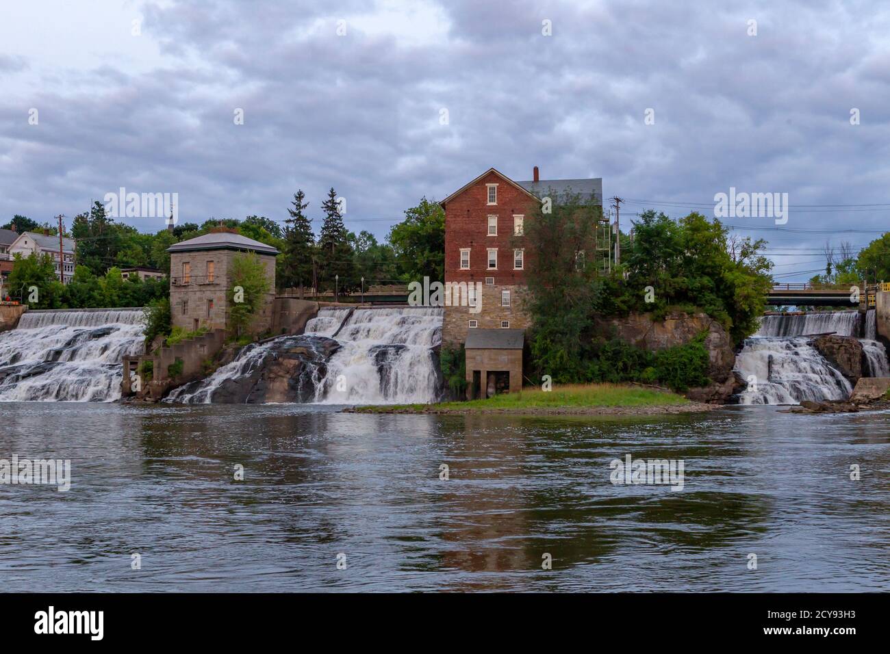 A threatening sky above the falls of Vergennes Stock Photo