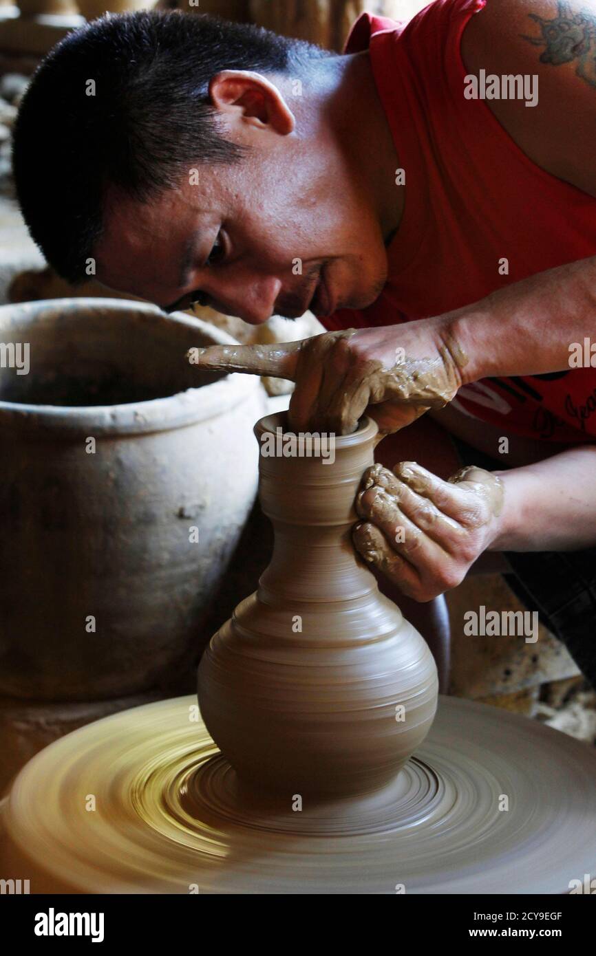 Philippines pottery hires stock photography and images Alamy