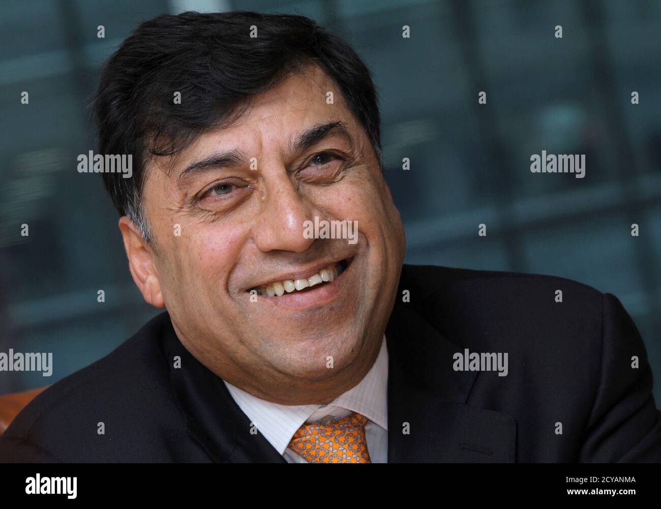 Rakesh kapoor hires stock photography and images Alamy